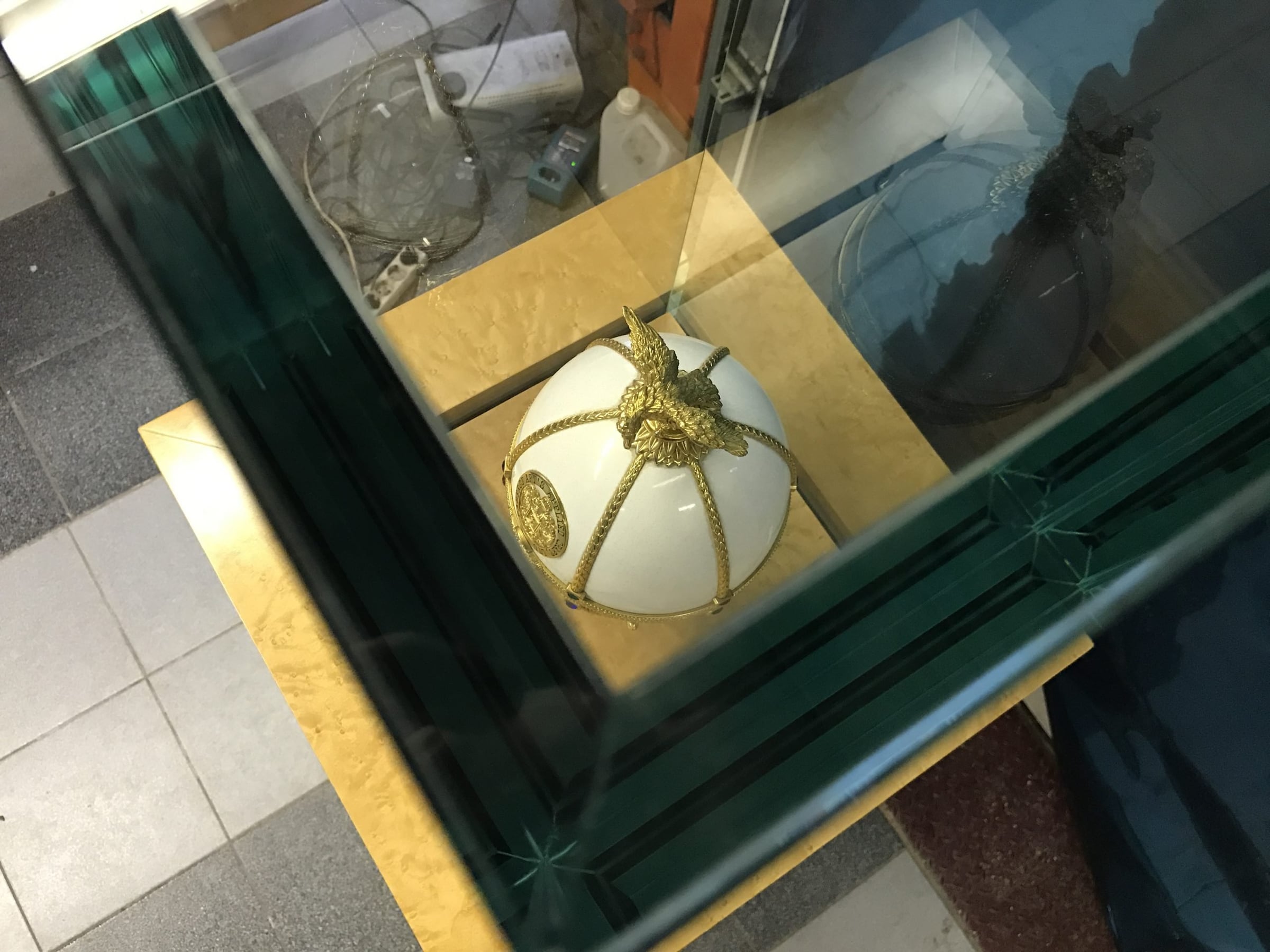 Tetelbaum safe detail